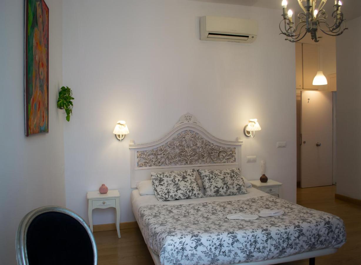 Hotel Un Patio Al Sur Seville